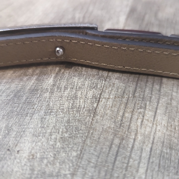 The Limited Black leather adjustable belt size small/medium silver tone buckle - Picture 8 of 12